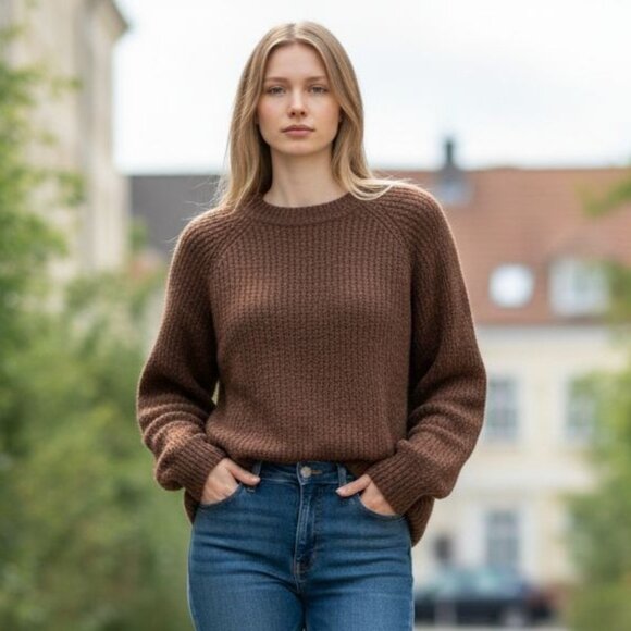 Athleta Sweaters - Athleta Womens Layover Crew Sweater Brown Merino Wool Blend Size Medium